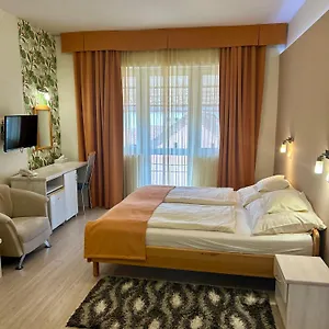 3* Hotel Negy Evszak