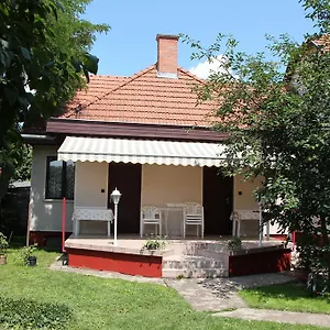  Dom wakacyjny Fecskefeszek Nyaralohaz